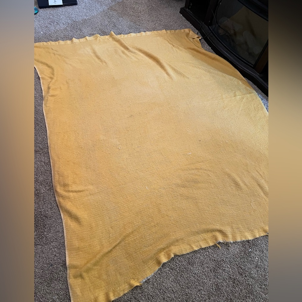 Vintage acrylic Mustard‎ Yellow Throw Blanket 77x64